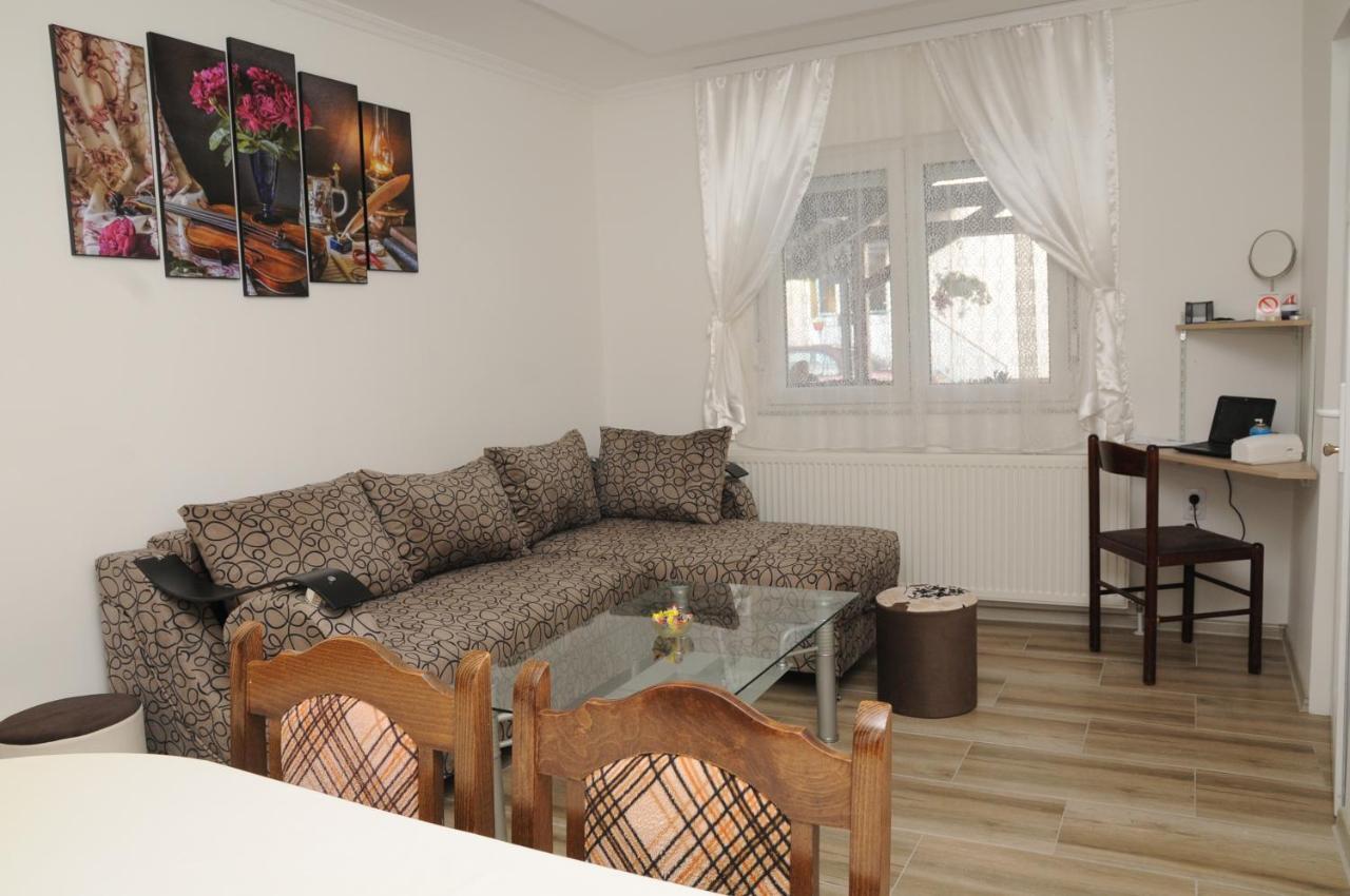 Favorit Apartments Cacak Exterior photo