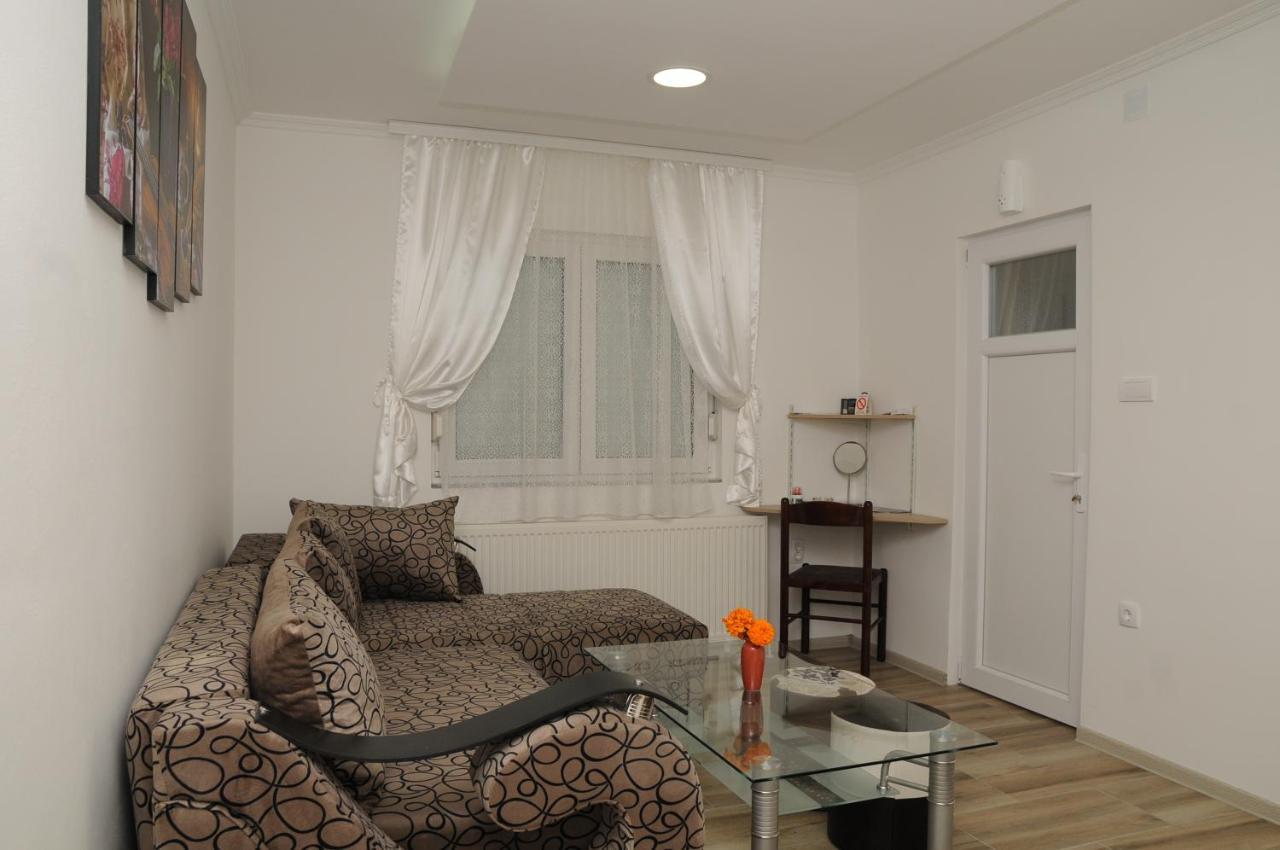 Favorit Apartments Cacak Exterior photo
